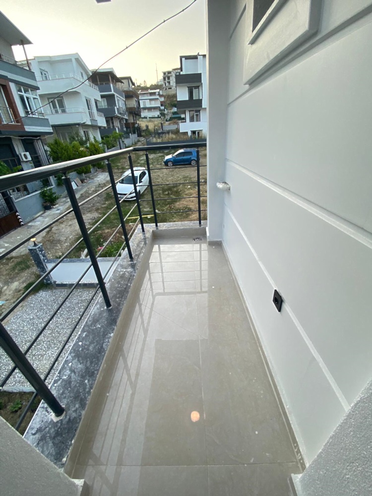 MARMARAEREĞLİSİ'NDE YATIRIMLIK & YAŞAMLIK DENİZ MANZARALI 300M2 5+1 SIFIR VİLLA