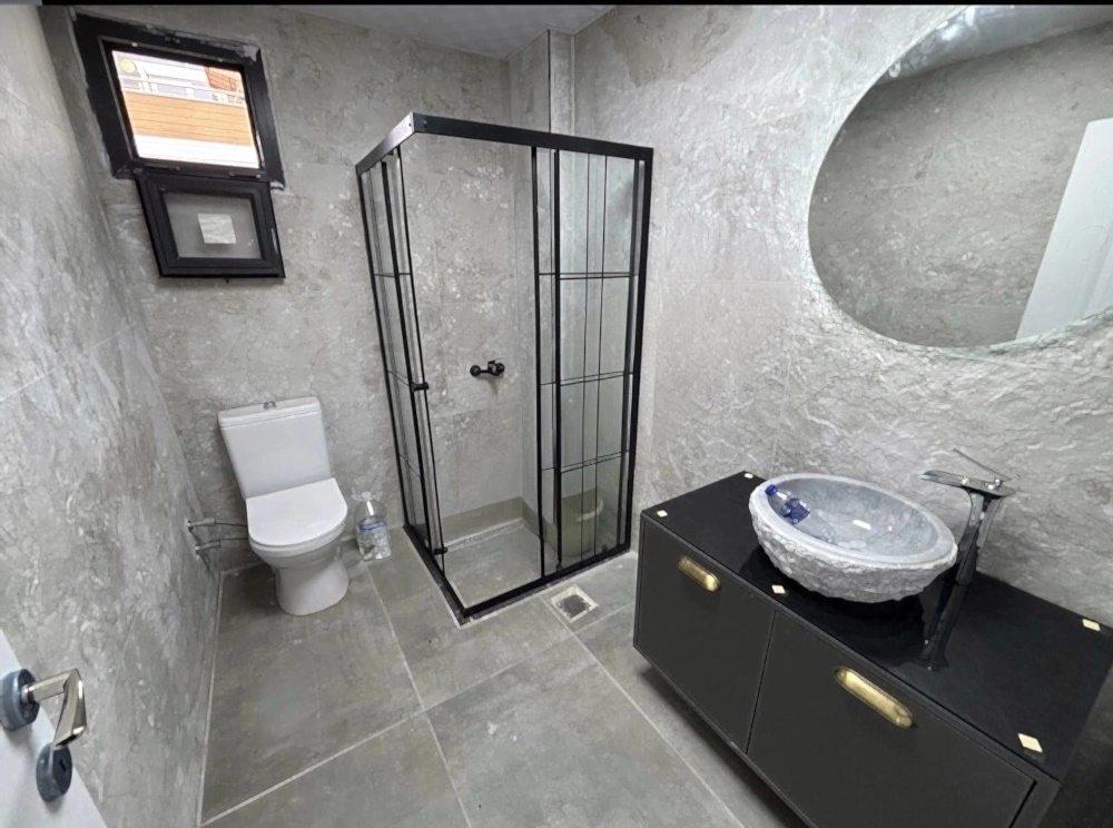 MARMARAEREĞLİSİ'NDE YATIRIMLIK & YAŞAMLIK DENİZ MANZARALI 300M2 5+1 SIFIR VİLLA