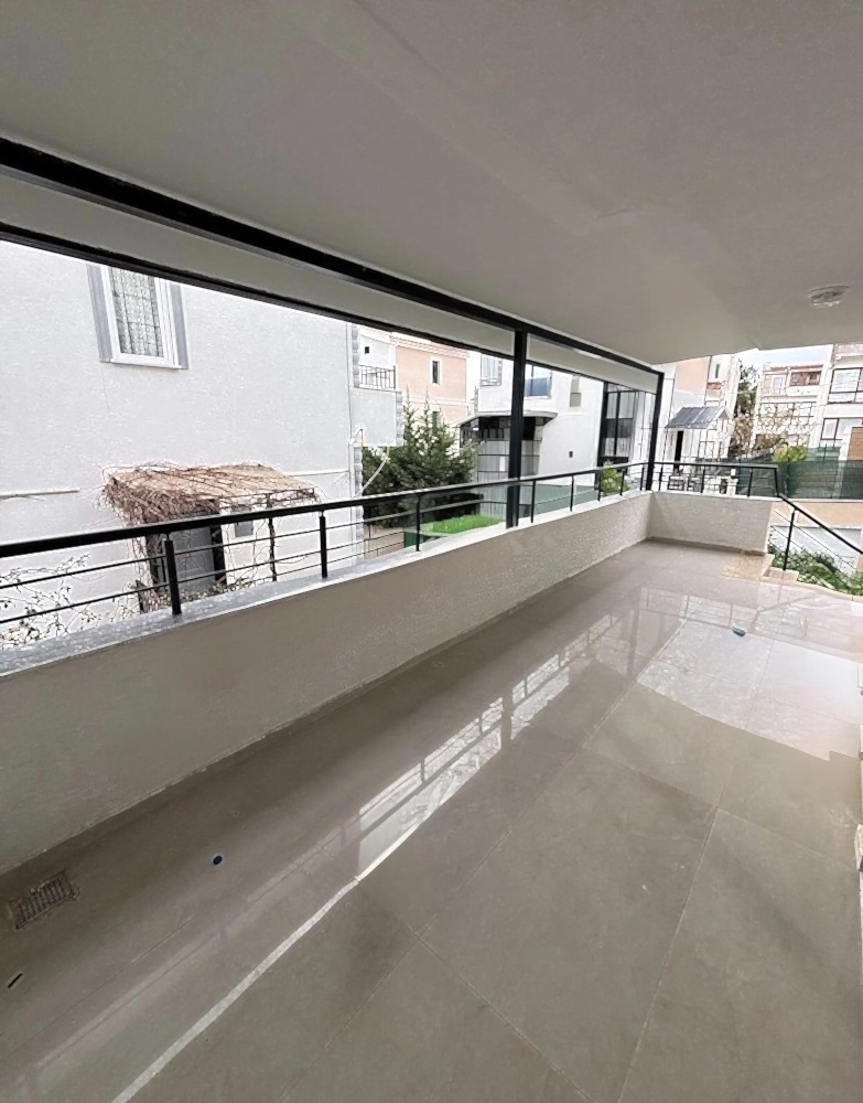 MARMARAEREĞLİSİ'NDE YATIRIMLIK & YAŞAMLIK DENİZ MANZARALI 300M2 5+1 SIFIR VİLLA