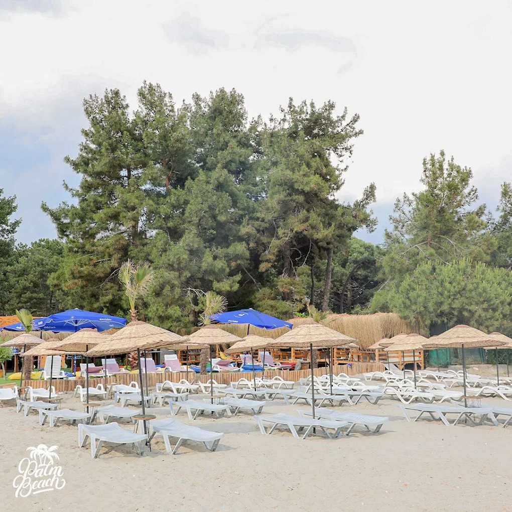 Yeniçiftlik Palm Beach 