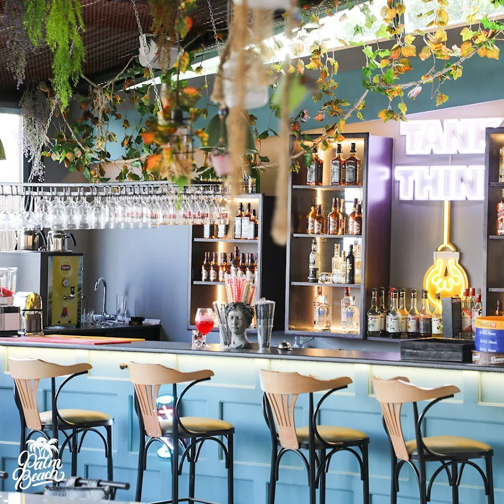 Yeniçiftlik Palm Beach 